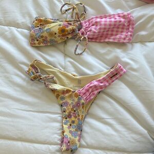 Blackbough picnic print bikini